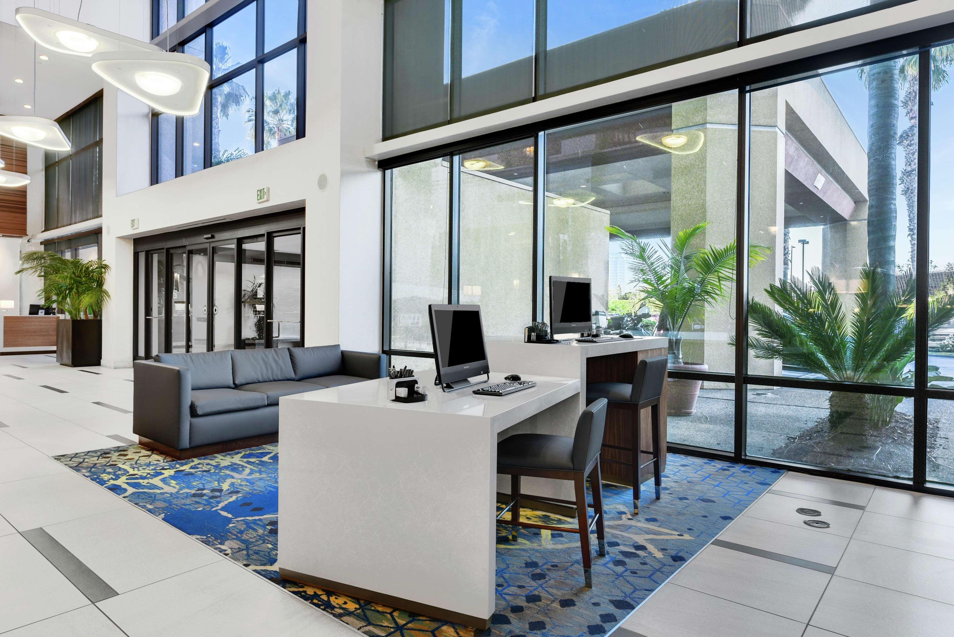 Embassy Suites By Hilton Anaheim-Orange Екстер'єр фото